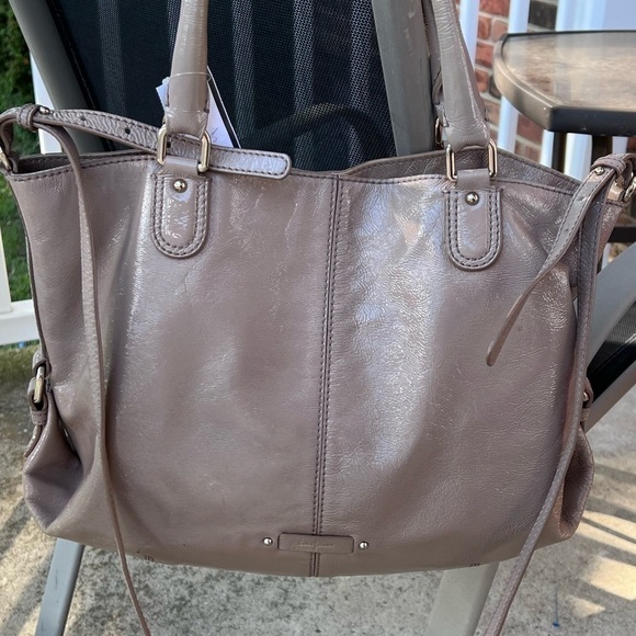 𝅺COLE Haan Tan Beige Patent Leather Tote Shoulder convertible crossbody Handbag - Picture 1 of 7
